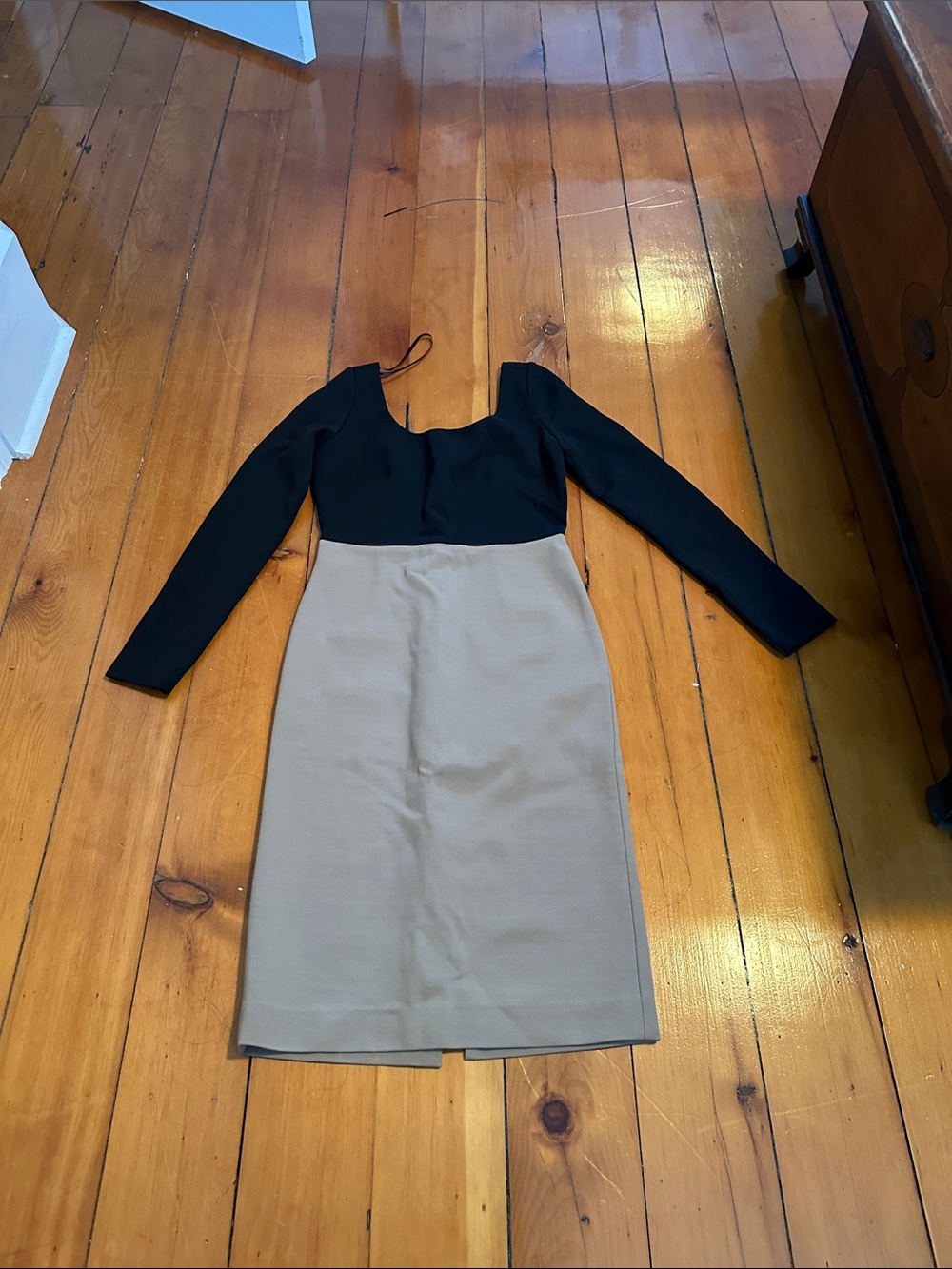 Diane Von Furstenberg Black and Taupe Two-Tone Long Sleeve Sheath Dress